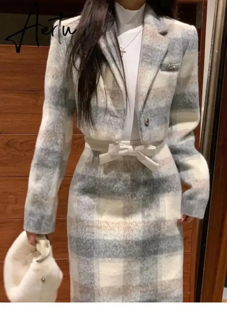 Aiertu Sets for Women 2 Pieces Autumn Grey Plaid Woolen Lapel Collar Long Sleeve Half Skirt Set Elegant Sweet Temperament Casual Suit