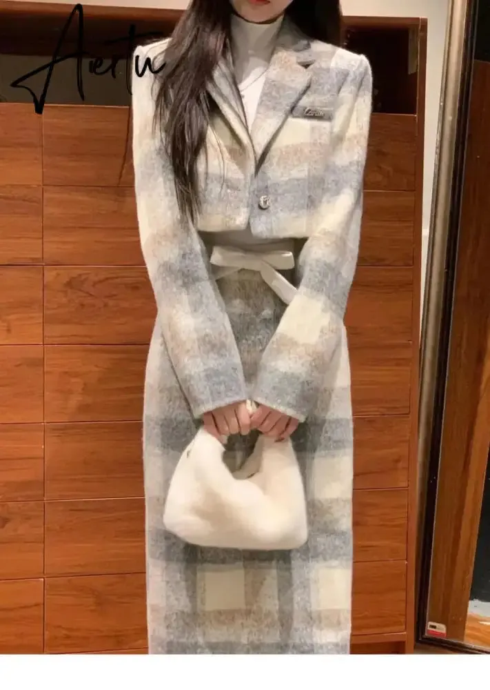 Aiertu Sets for Women 2 Pieces Autumn Grey Plaid Woolen Lapel Collar Long Sleeve Half Skirt Set Elegant Sweet Temperament Casual Suit