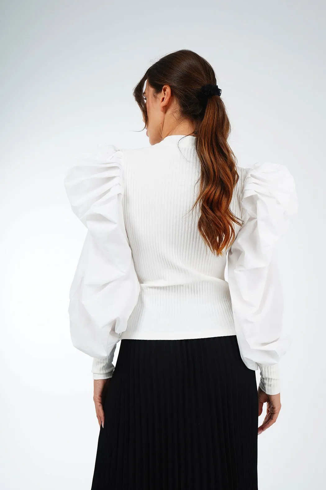 Alonsa Pleated Top With Puff Sleeves