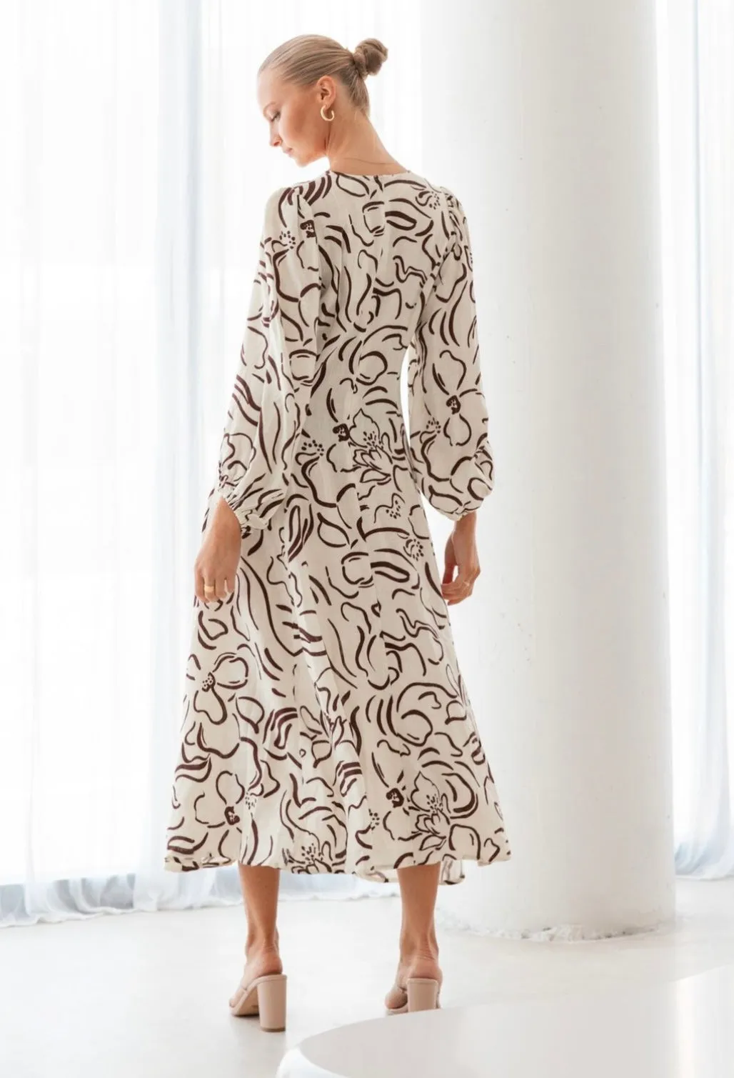 Chloe Twist Beige and Chocolate Linen Dress