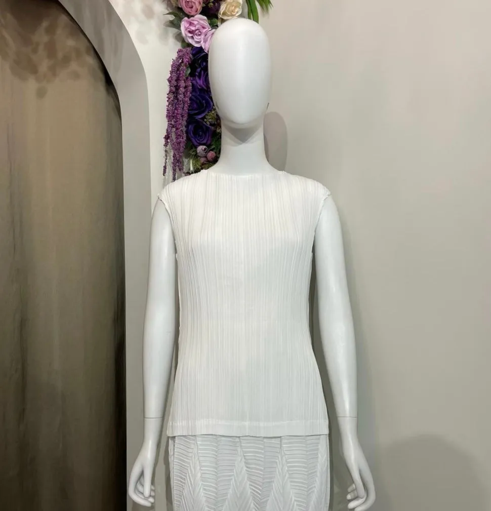 Emmy Cap Sleeve Pleated Top