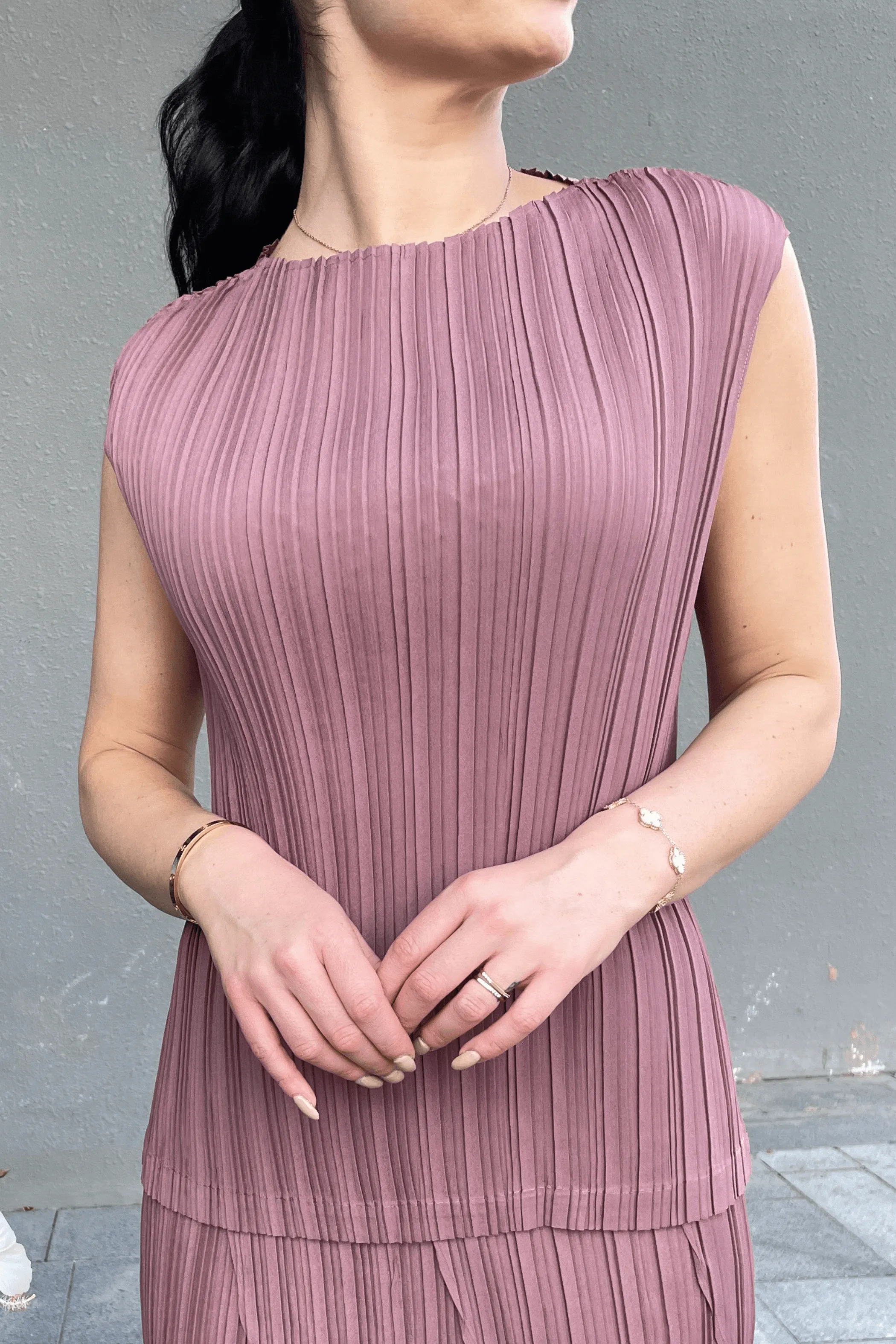 Emmy Cap Sleeve Pleated Top