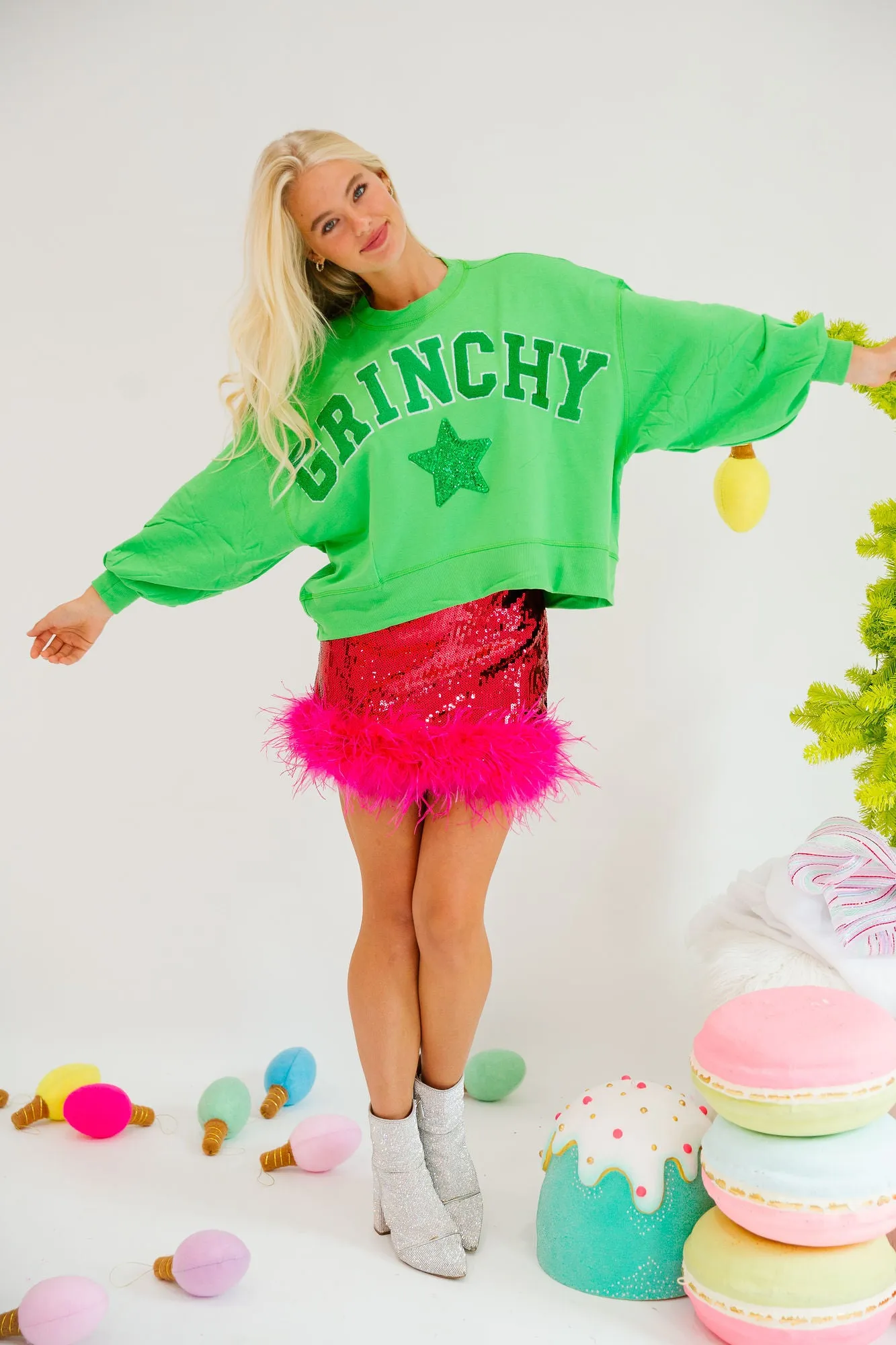 GRINCHY GREEN VARSITY PULLOVER