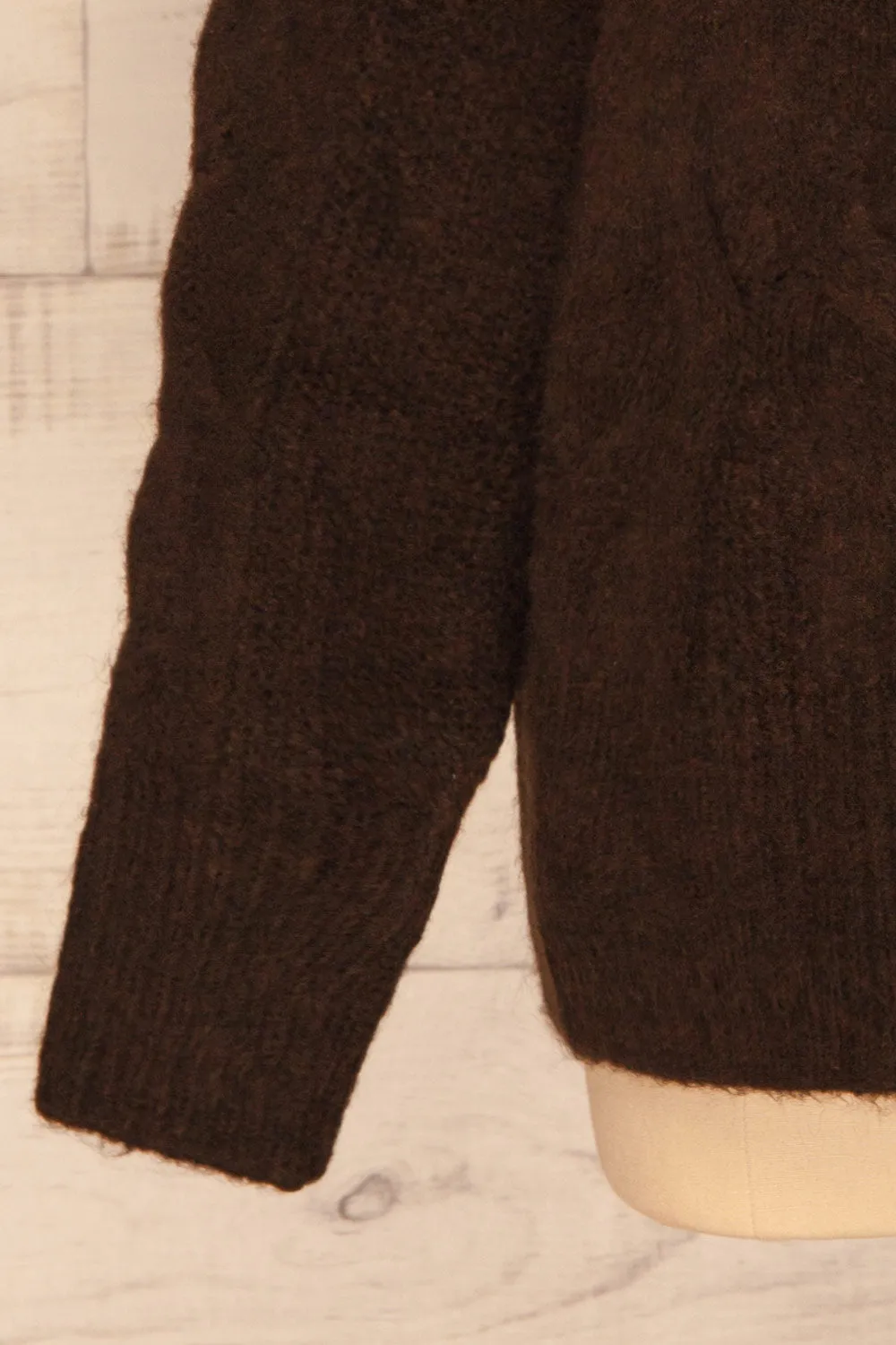 Vigo Brown | Turtleneck Knit Sweater