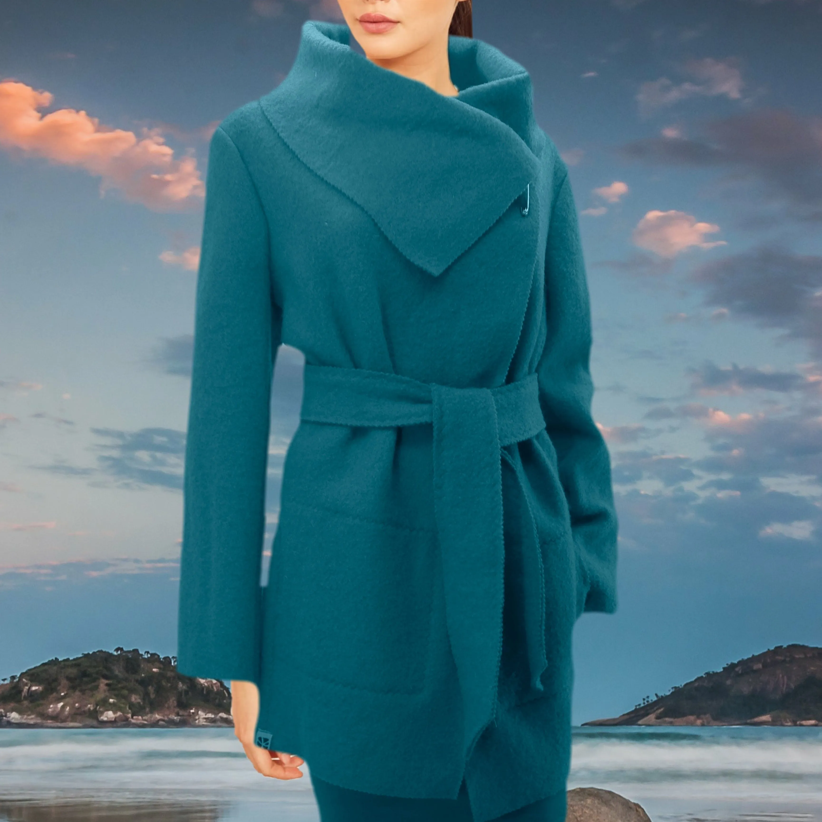 wollen vest-jas van gekookte wol / jacket made of boiled wool